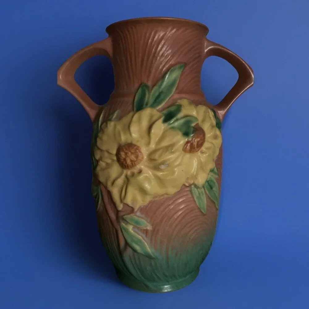 Vintage Roseville Peony 9 1/4” Two Handled Vase 64-9